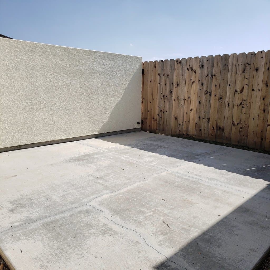 Room before Modern Patio